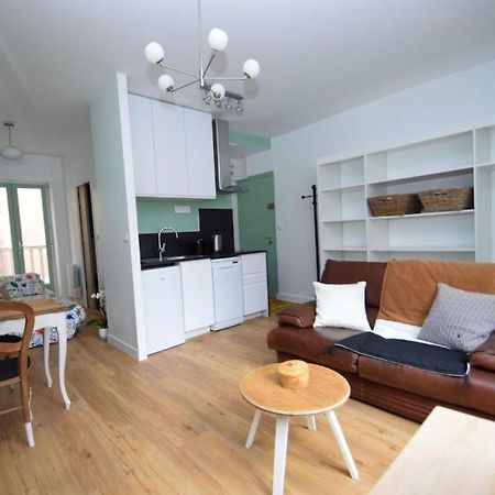 Appartement Entre Plage De L'Ecluse Et Place Du Marche Динард Екстериор снимка