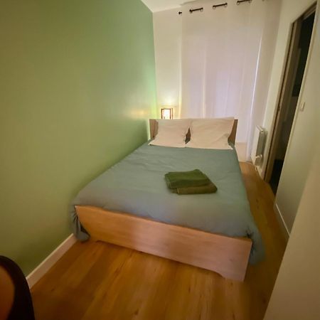 Appartement Entre Plage De L'Ecluse Et Place Du Marche Динард Екстериор снимка
